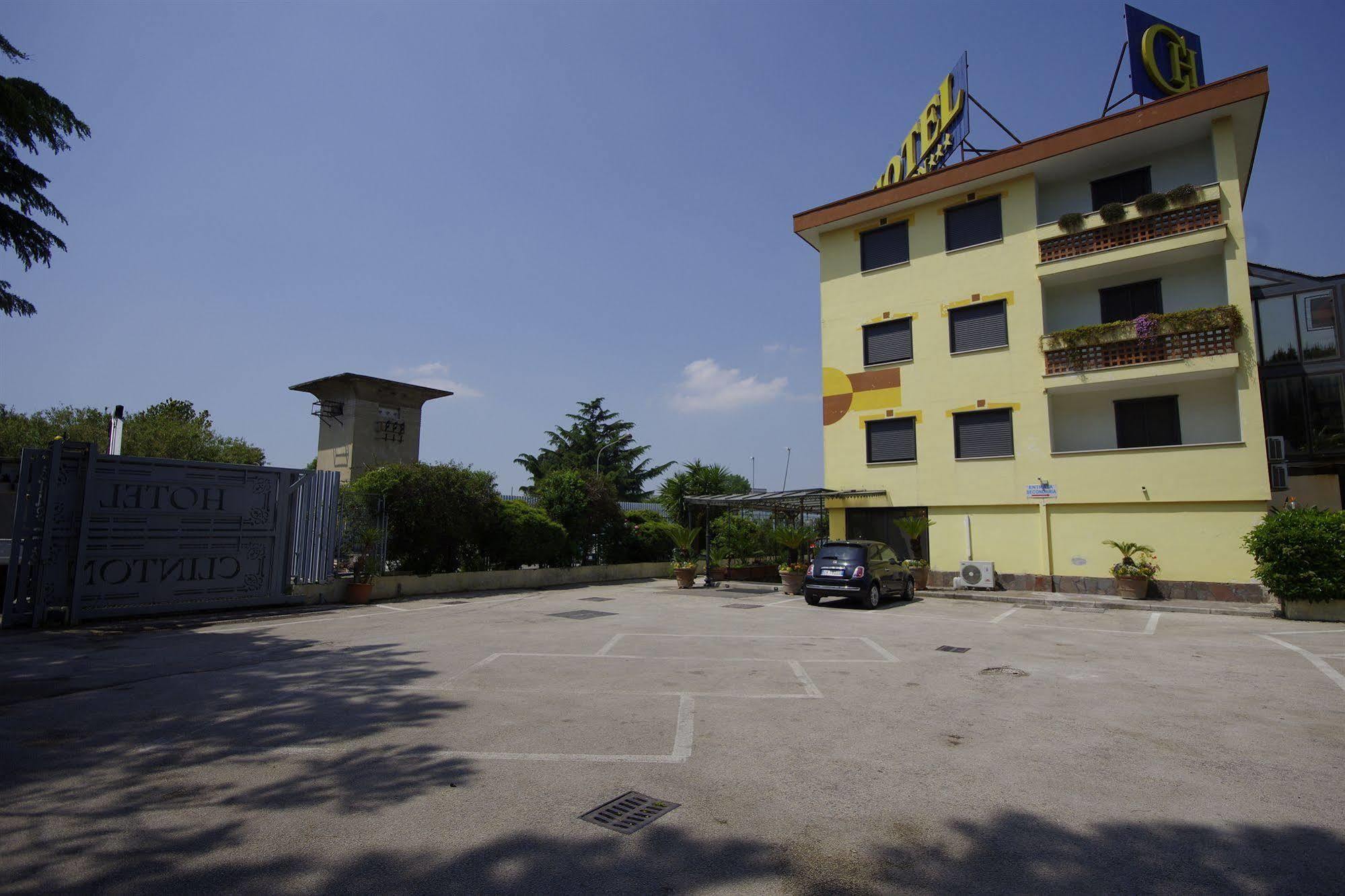 Hotel Clinton Casoria Esterno foto