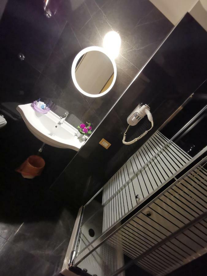 Hotel Clinton Casoria Esterno foto